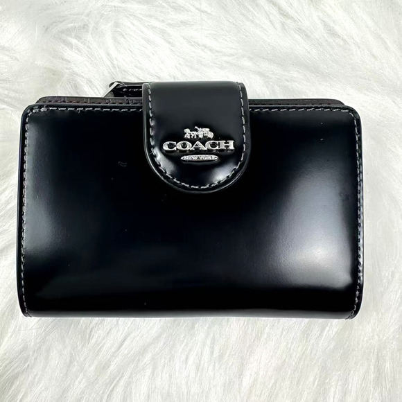 Coach Medium Corner Zip Wallet In Novelty Leather/Silver/Black CW526 NWT - Picture 1 of 6